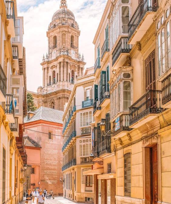 Málaga y los sitios más emblemáticos de la ciudad andaluza
