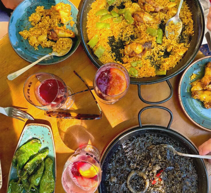 Los mejores restaurantes donde comer paella y arroz en Barcelona